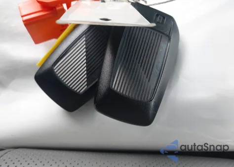 2023 Toyota Venza Limited из США, поврежденный, VIN JTEAAAAH3PJ134707